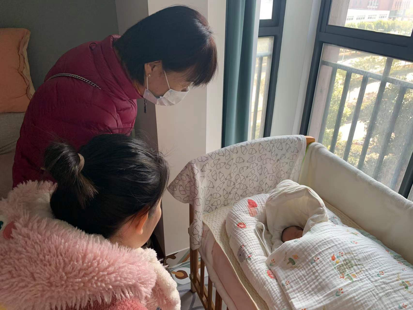 心系員工 情暖人心 │我公司積極開展生育員工慰問活動